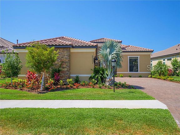 3rd image of 5321 Greenbrook Dr