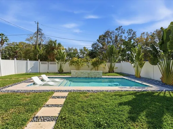 236 15th Ave SE, Saint Petersburg, FL 33701