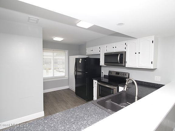 5th image of 4981 Riveredge Dr #4981
