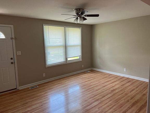 4th image of 507 Jewel Dr