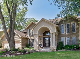 530 Ford Ln, Bartlett, IL