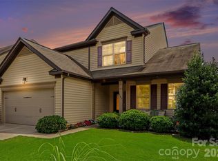 509 Augustus Ln, Mount Holly, NC 28120
