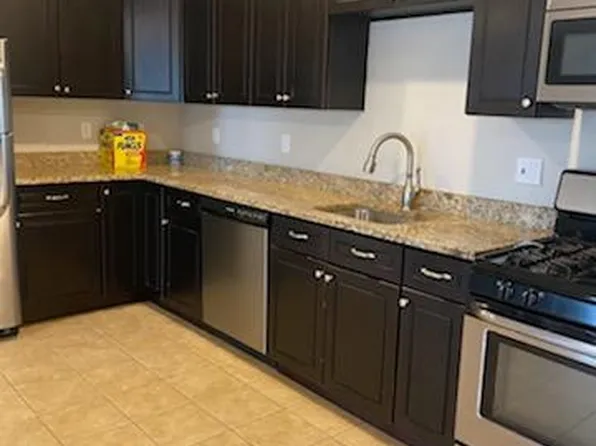 427 Union St, Franklin, MA 02038