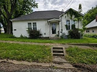 247 Maple St, Chester, IL 62233