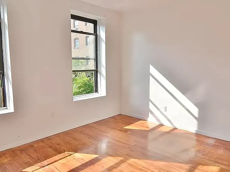 215 W 109th St #2G — Photo 1