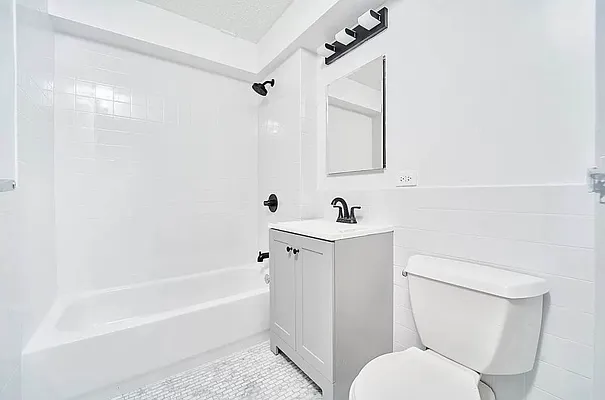 Rented by Living New York | media 7
