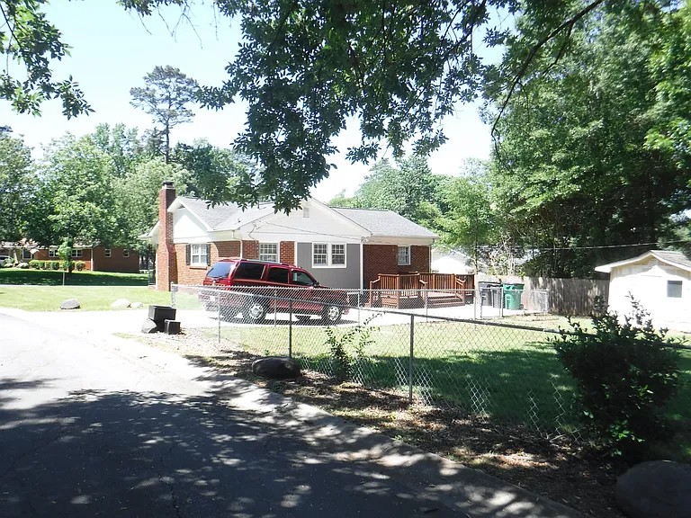 3900 Paisley Pl — Photo 43