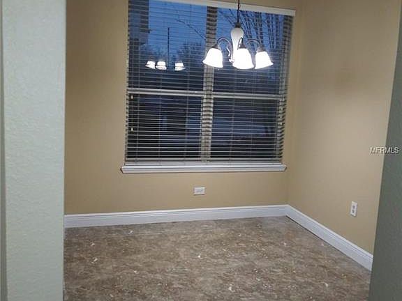 5th image of 1989 Estancia Cir