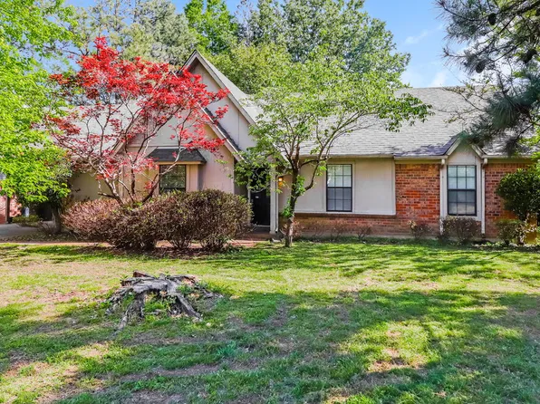 6779 Cleary Dr, Memphis, TN 38141