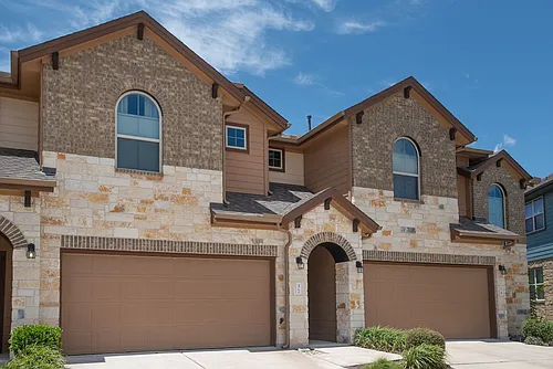 1001 Zodiac Ln Photo 1