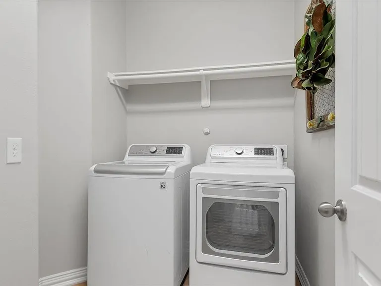 16319 Denise Terrace Dr — Photo 40