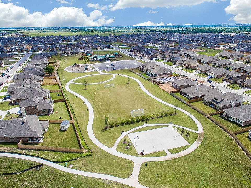 2nd image of 6701 Verona Pl