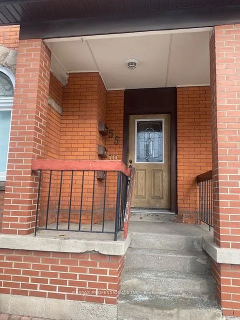 Building Photo - 55 Young St #1