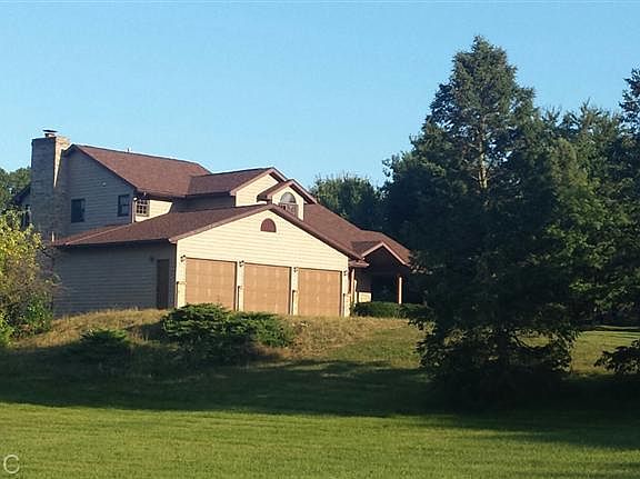 4th image of 4670 Hidden Shore Dr