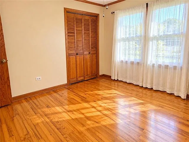 3 bed, 1.0 bath, 1169 sqft, $1,400 — Photo 3