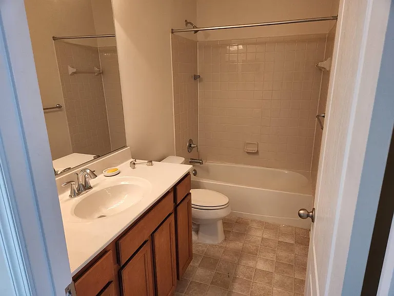 220 Ironwood Manor Dr — Photo 18