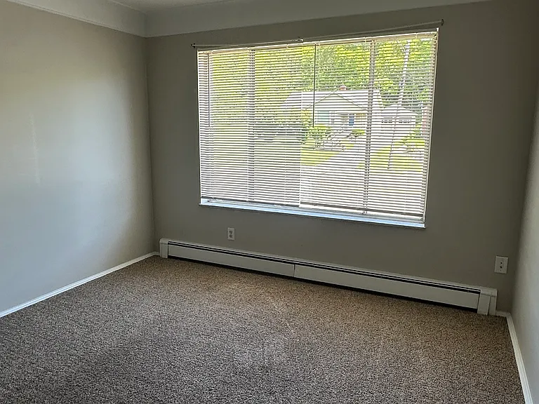 9495 Reading Rd — Photo 28