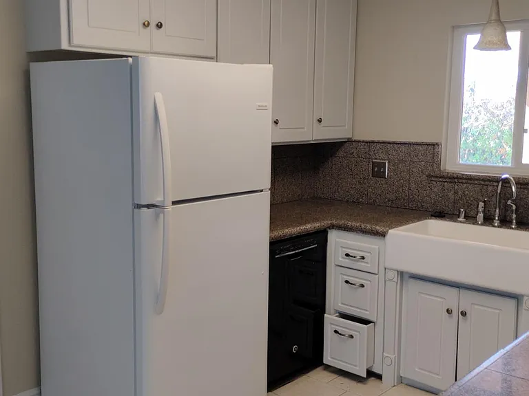 8622 Somerset Ave — Photo 9