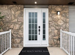 785 Notre Dame St #A, Russell, ON K0A1W1