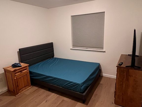 3rd image of 3552 Avenue G