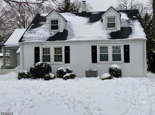 424 Cambridge Rd, Ridgewood, NJ 07450