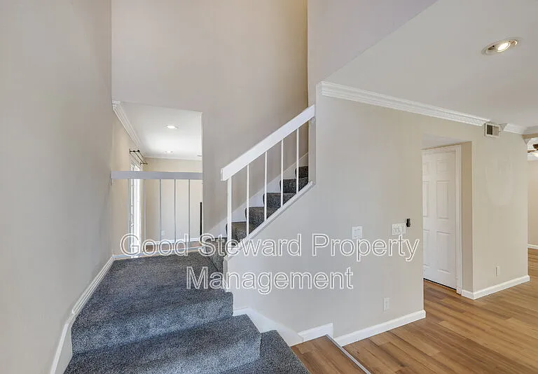 207 Los Padres Ln — Photo 6