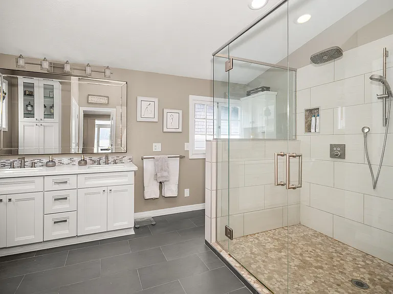 1207 S Liberty Dr — Photo 8