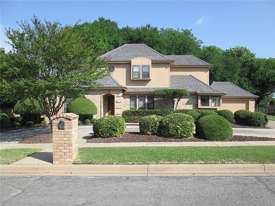 1st image of 6313 Riviera Dr