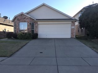 2124 Ingrid Lane, Fort Worth, TX 76131