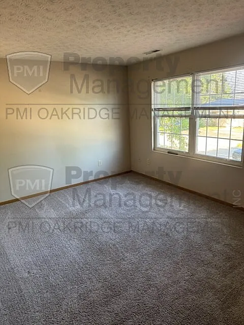 1 bed, 1.0 bath, $750 — Photo 2