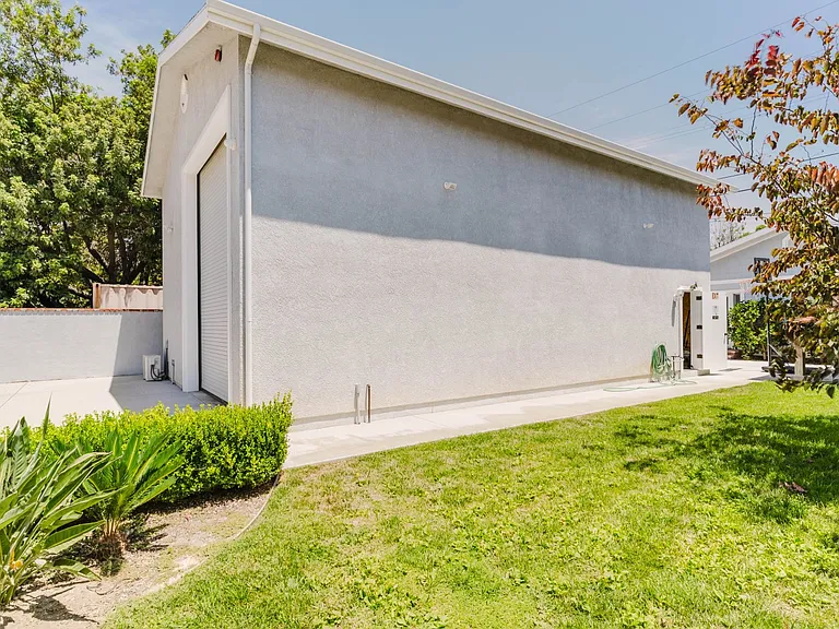 1527 N Valley St — Photo 32