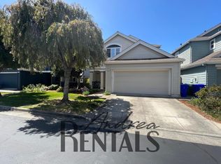 7 Harbor View Dr, Richmond, CA 94804