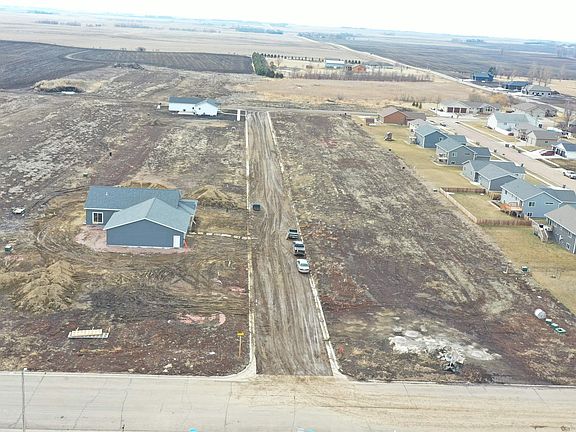 5th image of 601 Wildwood Ave