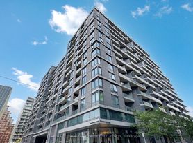 1 Edgewater Dr