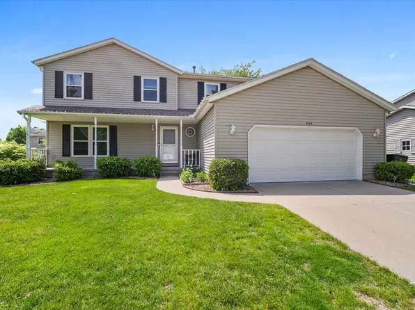 408 Lake Shore Cir, Bloomington, IL 61704