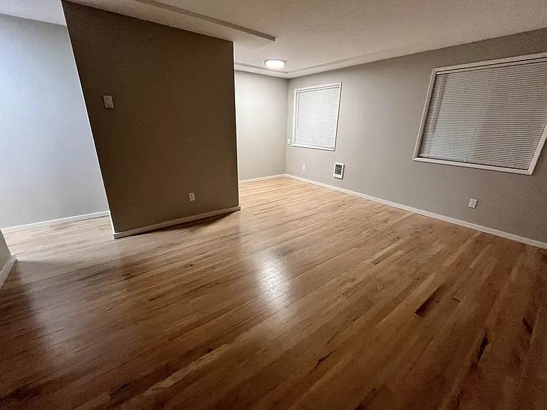 1400 NE 118th Ave #1 — Photo 8
