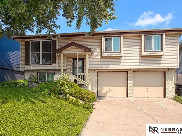 10424 Laurel Ave, Omaha, NE 68134