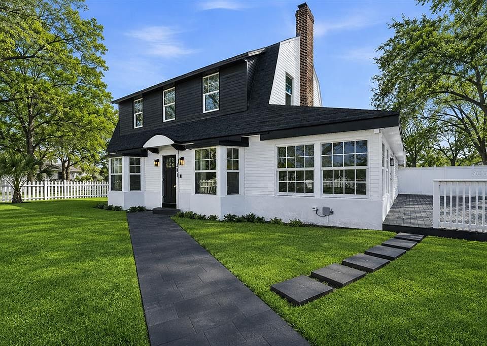1st image of 301 81ST AVENUE NE