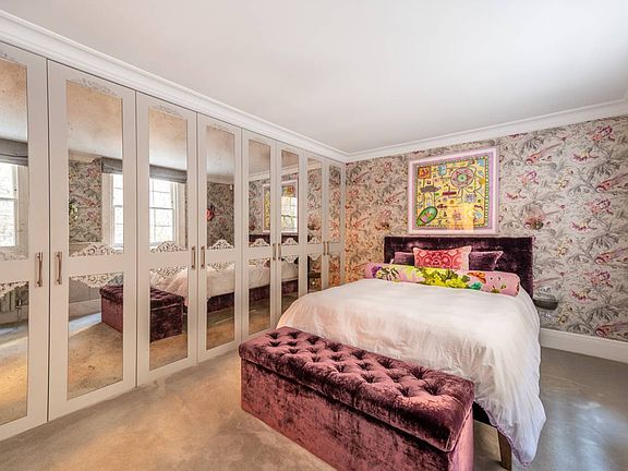 5th image of 410 1st St #2B