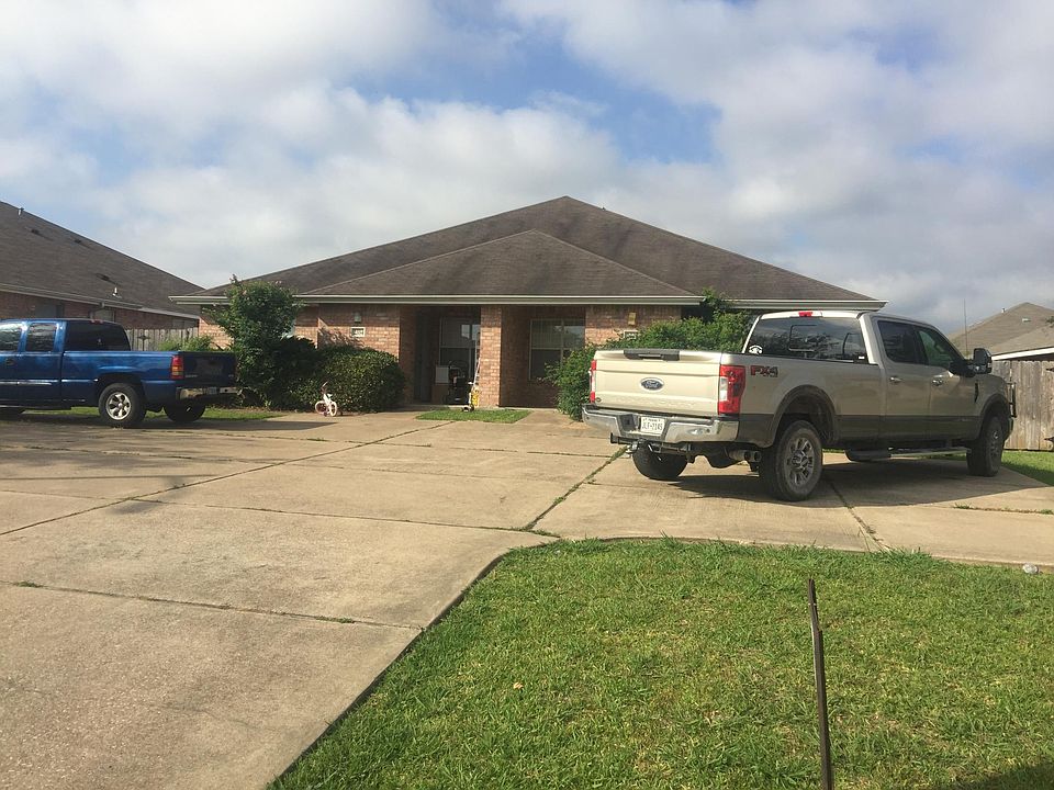 1st image of 2332 Pheasant Ln