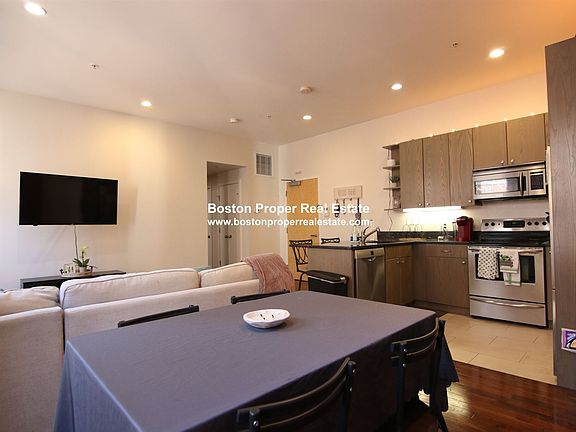 460 Harrison Ave. #208 Boston - South End Unit Photo 2