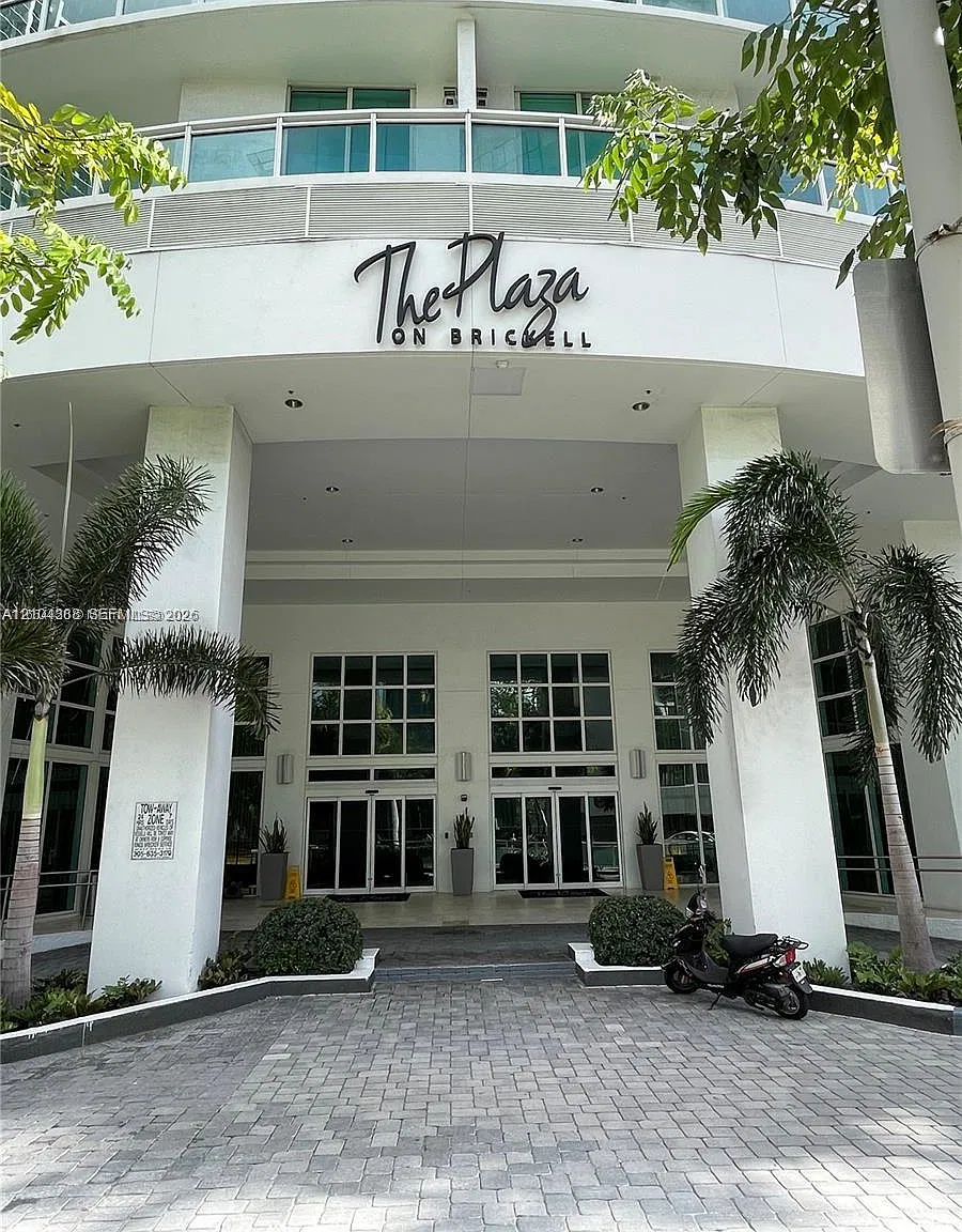 The Plaza 901 Brickell Co — Photo 2