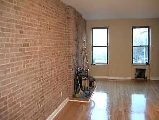 Rented by Douglas Elliman | media 18