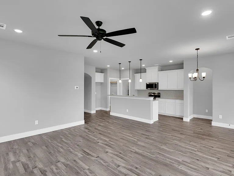 704 N Church St — Photo 6