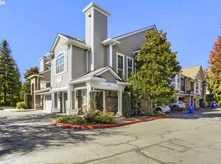 1231 NE Horizon Loop Unit 209, Hillsboro, OR 97124