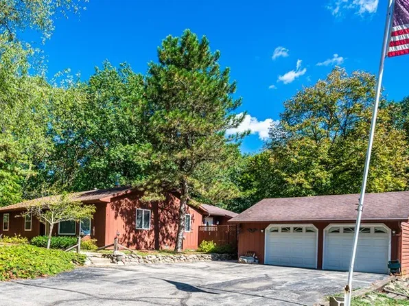 7623 288th Ave, Salem, WI 53168