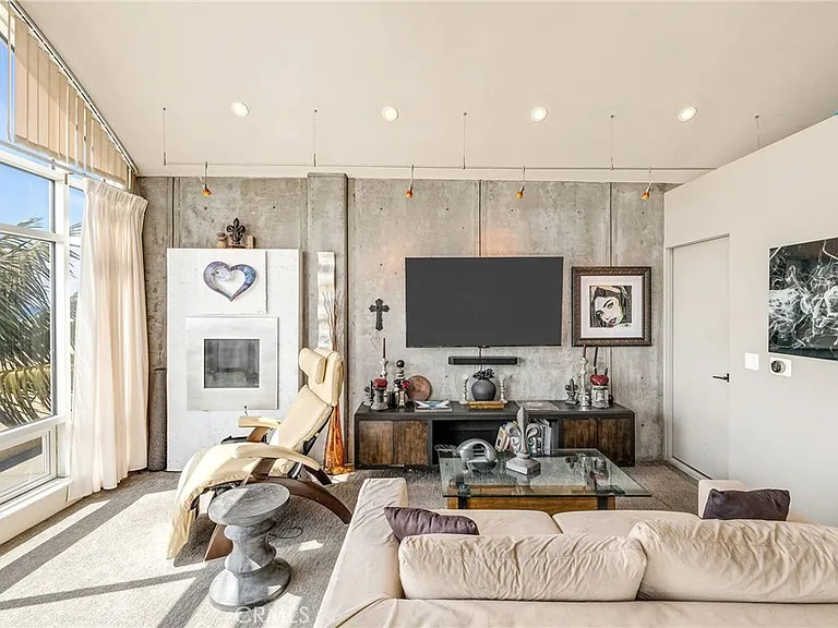 2024 The Strand — Photo 36
