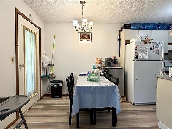 4th image of 409 109th STREET W