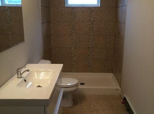 624 Smith St, Providence, RI 02908