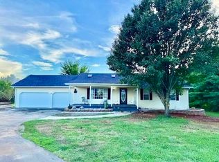 549 Anna Sandhill Rd, Bowling Green, KY 42101